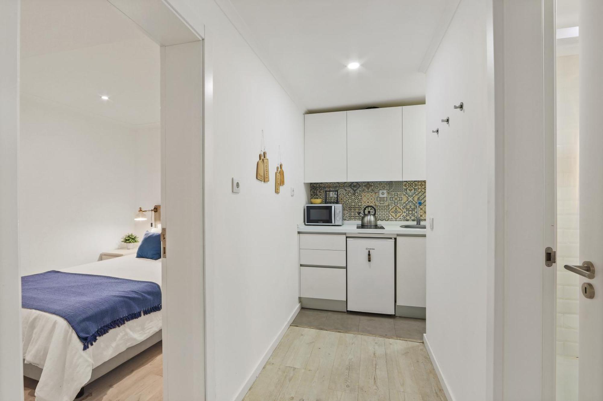 Furnished Sao Bento 1 Bedroom 1ba Apartment Lissabon